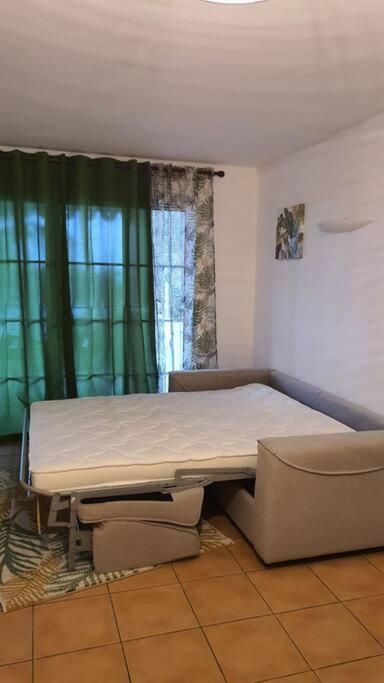 Studio Cosy, Vue Sur Mer Villages Vacances Sainte Anne Cheques Vacances Acceptes Exterior photo